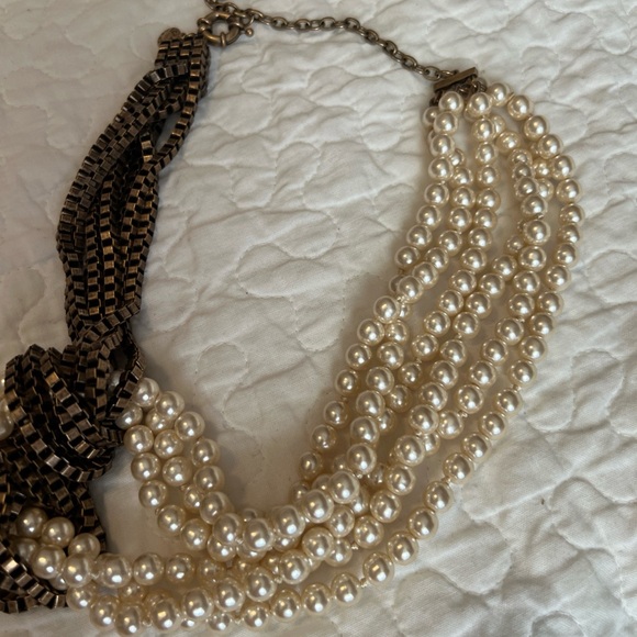 Elegant Pearl and Bronze Necklace - Picture 4 of 4